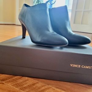Vince Camuto VP-VIVE booties